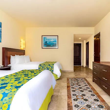 Krystal Vallarta-3